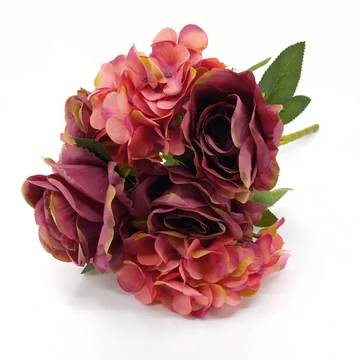 Rózsa + hortenzia x7 csokor 38 cm piros