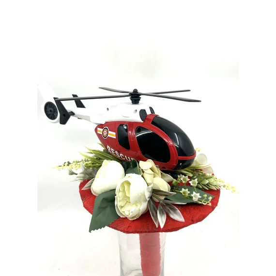 Ballagási csokor 30 cm, piros helikopter, piros csokortartóval, selyemvirágokkal