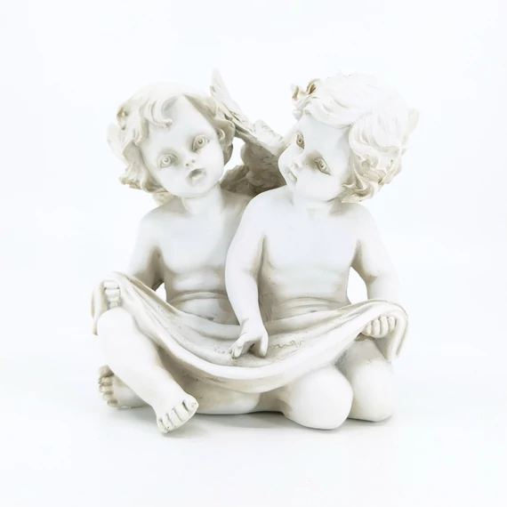 Fehér polyresin angyal szobor, két ülő angyalka – 12 cm