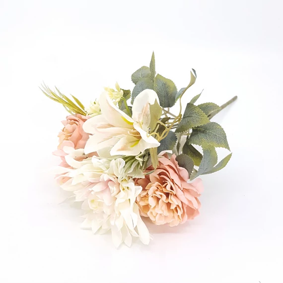 Dália+ranunculus+lili+hortenzia, halványrózsaszín