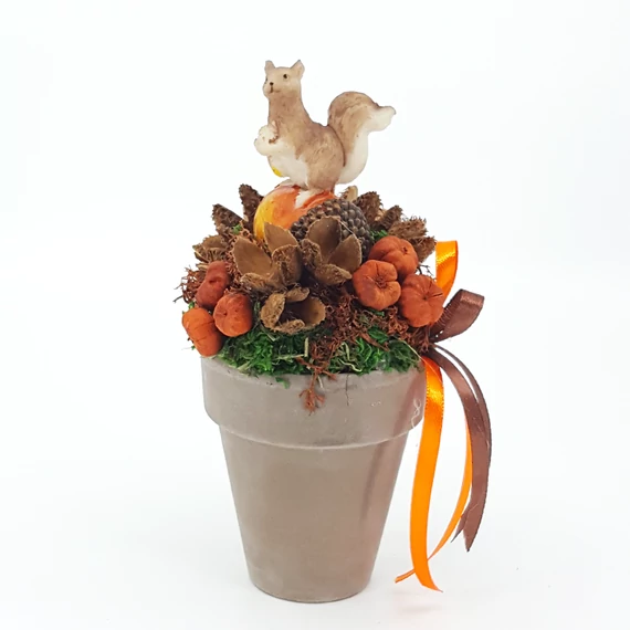 Mókus termésekkel 18 cm
