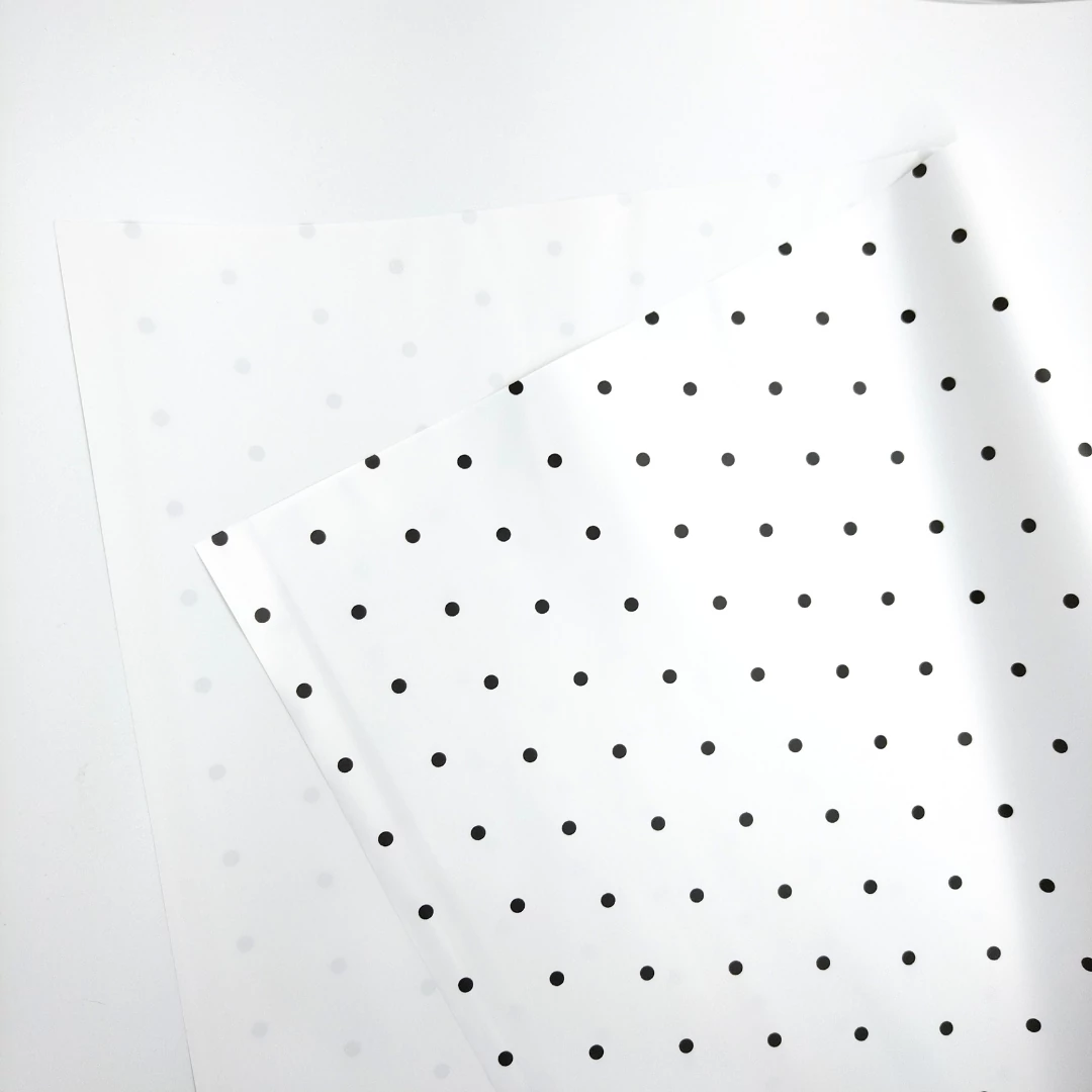 Fólia pöttyös 58x58 cm 20 ív/csomag fekete-fehér