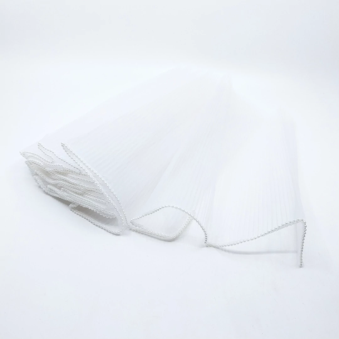 Gyöngyös rakott organza 28 cm 4,11 m, fehér