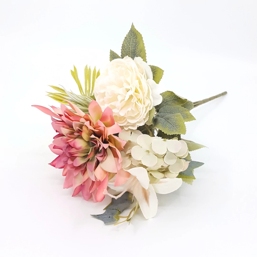 Dália+ranunculus+lili+hortenzia, rózsaszín